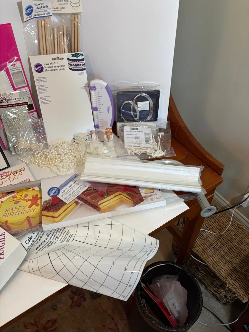 Wilton White & Gold Cake Toppers and Decorating Kit